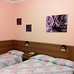ميلانيسينا فندق ألاسيو